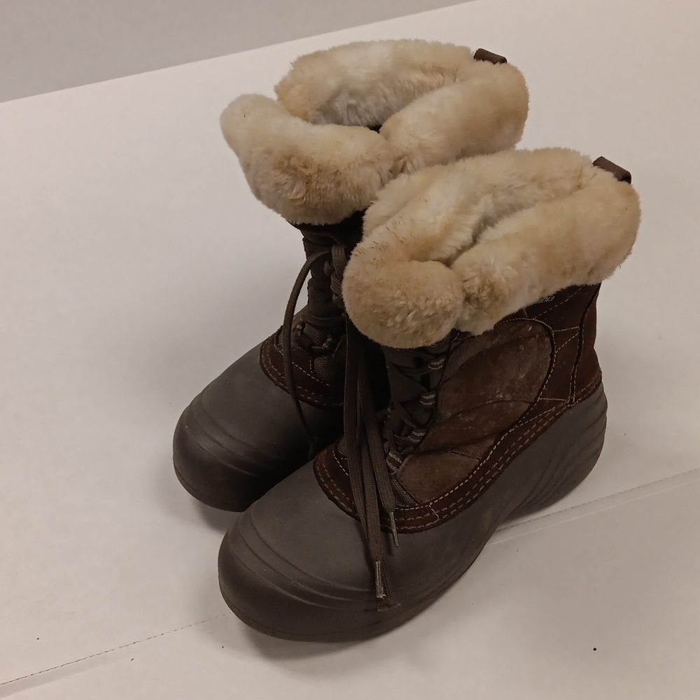 COLUMBIA WOMEN'S SIZE 9.5 BROWN RUBBER SOLE FUR TOP WINTER BOOTS.